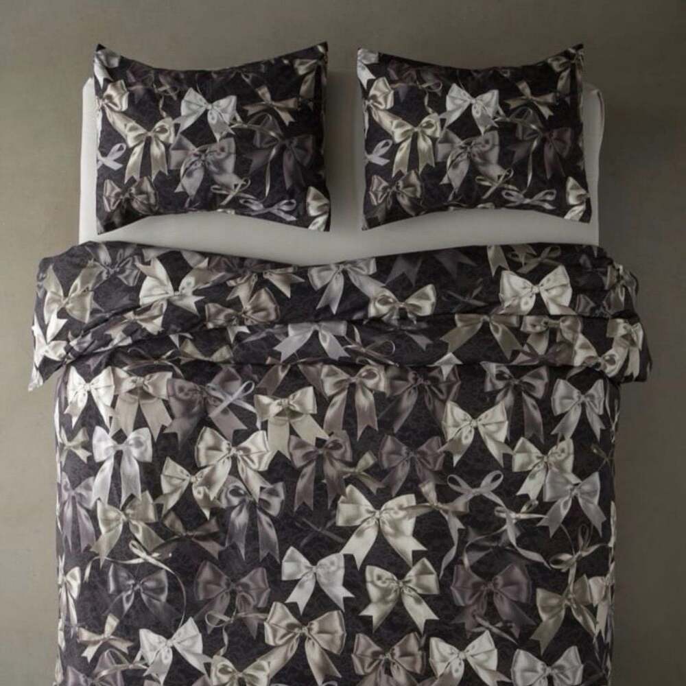 UO Urban Outfitters Juliette Bow Ribbon Coquette Edgy Duvet set NWOT Queen size